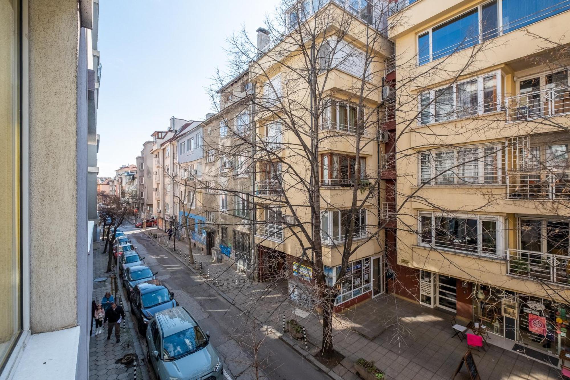 Modern , Spacious 2Br Apartment In Top Center Sofia Exterior photo